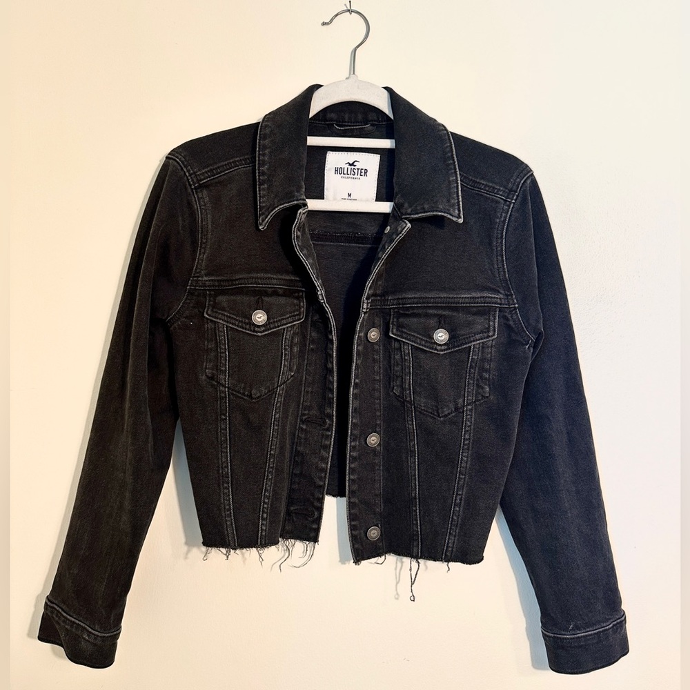 Hollister | Black Jean Jacket Cropped | M